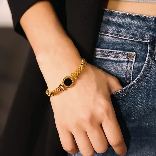 Gold_Roman_Numeral_Bracelets_For_Women